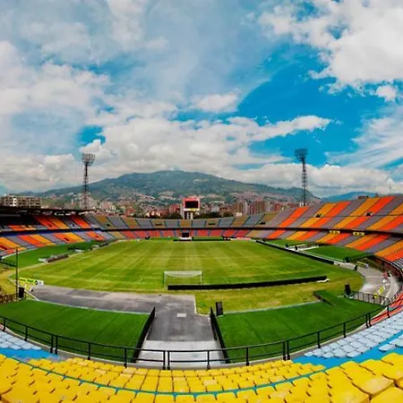 E2P Lindo Apartamento En Laureles Estadio La Mejor Zona De Medellin Exterior photo